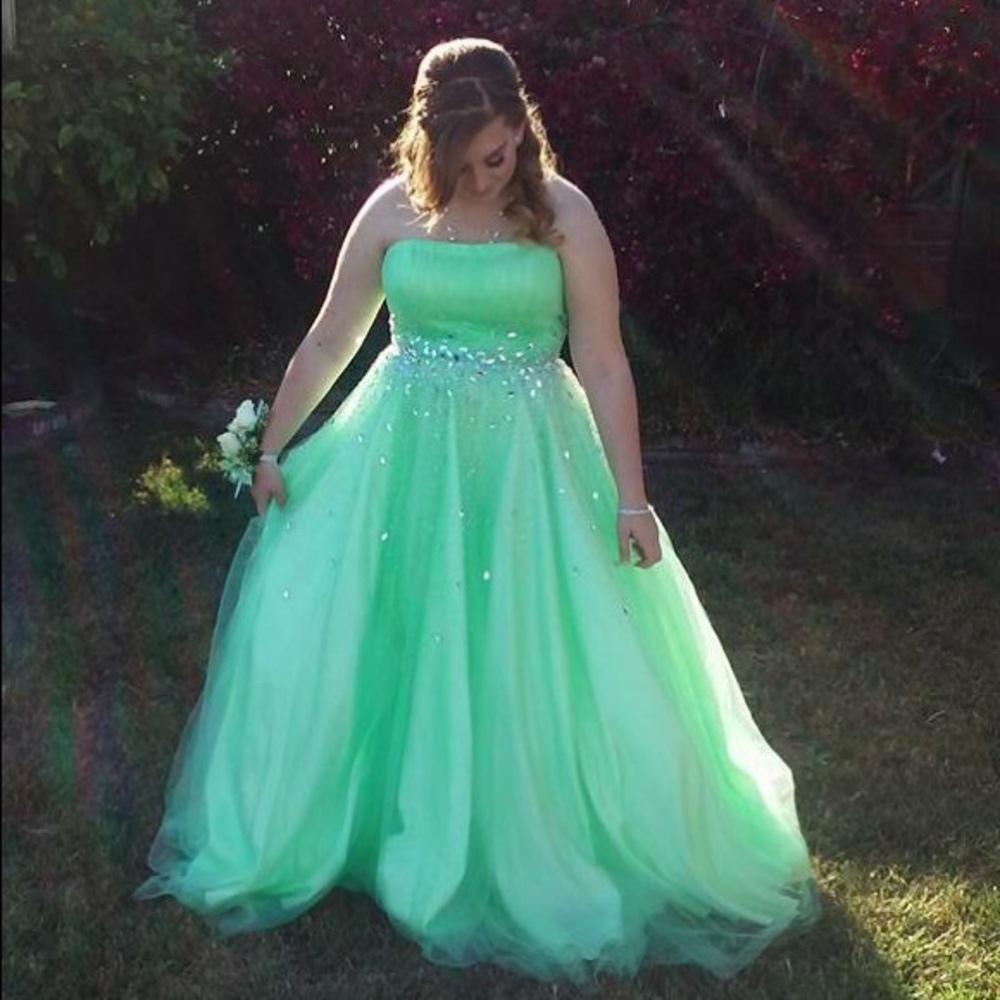 Prom dress